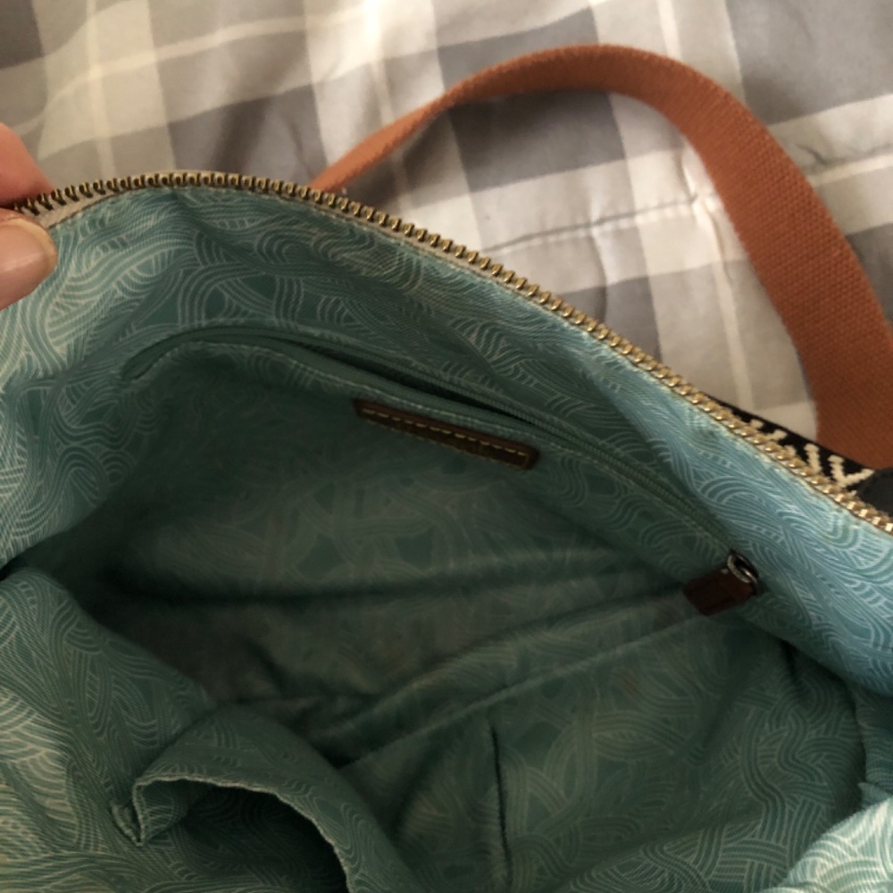 Purse - Picture 3 of 4